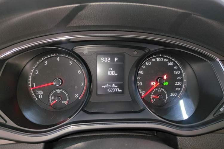 Used Volkswagen Passat 2017 1.8TSI DSG Government Procurement Version (CEA Engine) Instrument Cluster
