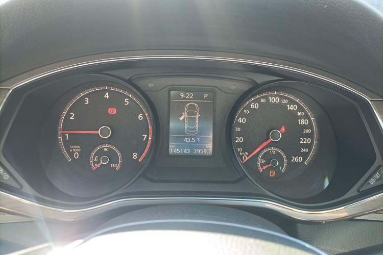 Used Volkswagen Passat 2017 330TSI DSG Luxury Edition Instrument Cluster