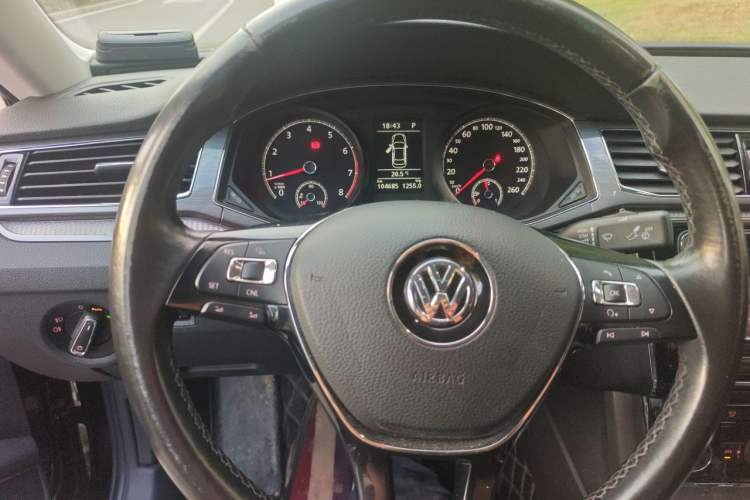 Used Volkswagen Passat 2017 280TSI DSG Luxury Edition Instrument Cluster