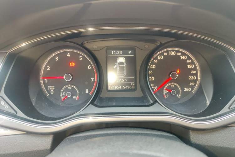 Used Volkswagen Passat 2017 330TSI DSG Luxury Edition Instrument Cluster