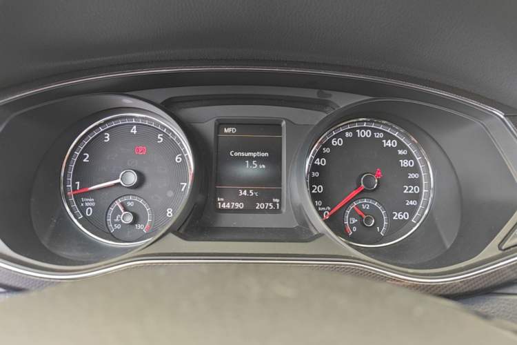 Used Volkswagen Passat 2017 380TSI DSG Prestige Edition Instrument Cluster