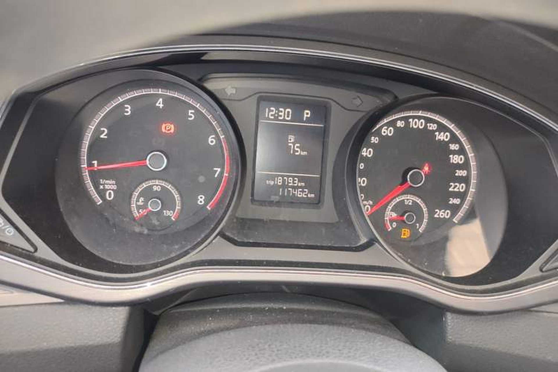 Used Volkswagen Passat  Instrument Cluster