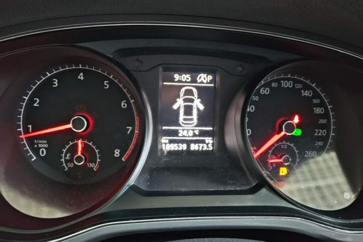 Used Volkswagen Passat 2017 280TSI DSG Luxury Edition Instrument Cluster