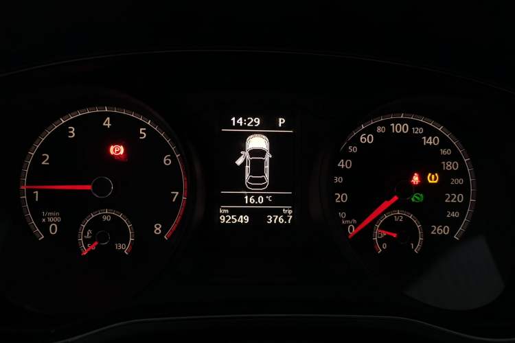 Used Volkswagen Passat 2017 330TSI DSG Luxury Edition Instrument Cluster