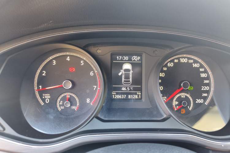 Used Volkswagen Passat 2017 330TSI DSG Luxury Edition Instrument Cluster