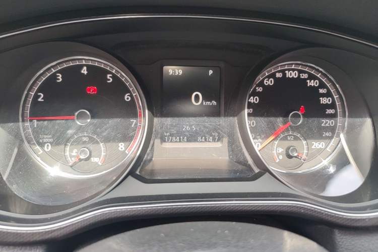 Used Volkswagen Passat 2017 330TSI DSG Prestige Edition Instrument Cluster