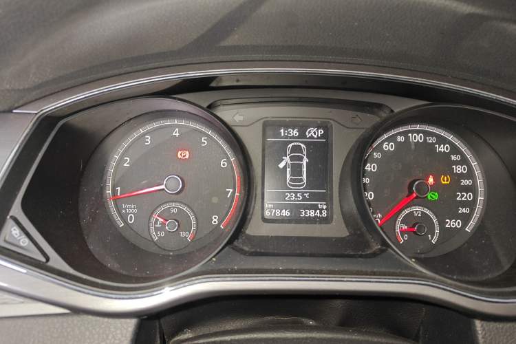 Used Volkswagen Passat 2017 330TSI DSG Luxury Edition Instrument Cluster