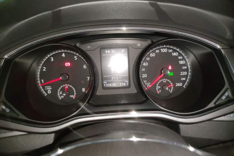 Used Volkswagen Passat 2017 330TSI DSG Luxury Edition Instrument Cluster