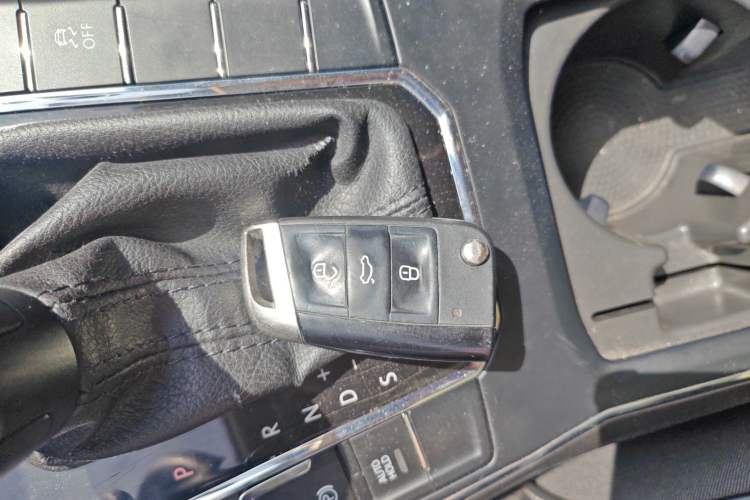 Used Volkswagen Passat 2017 1.8TSI DSG Government Procurement Version (CEA Engine) Interior 1