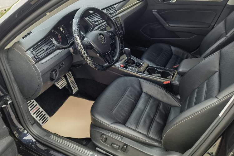 Used Volkswagen Passat 2017 330TSI DSG Prestige Edition Interior 1