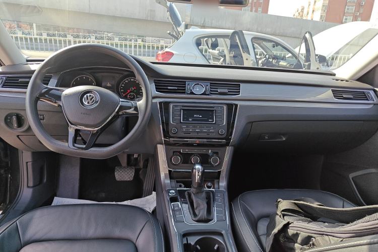 Used Volkswagen Passat 2017 1.8TSI DSG Government Procurement Version (CEA Engine) Interior 2
