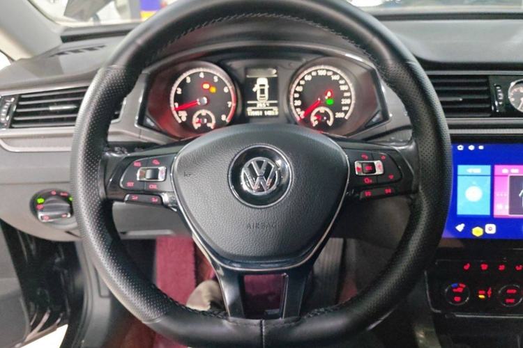 Used Volkswagen Passat 2017 330TSI DSG Luxury Edition Interior 2