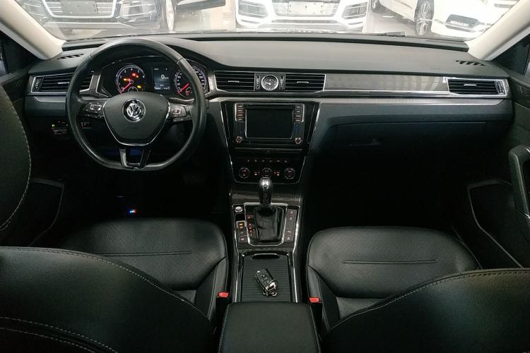Used Volkswagen Passat 2017 330TSI DSG Prestige Edition Interior 2