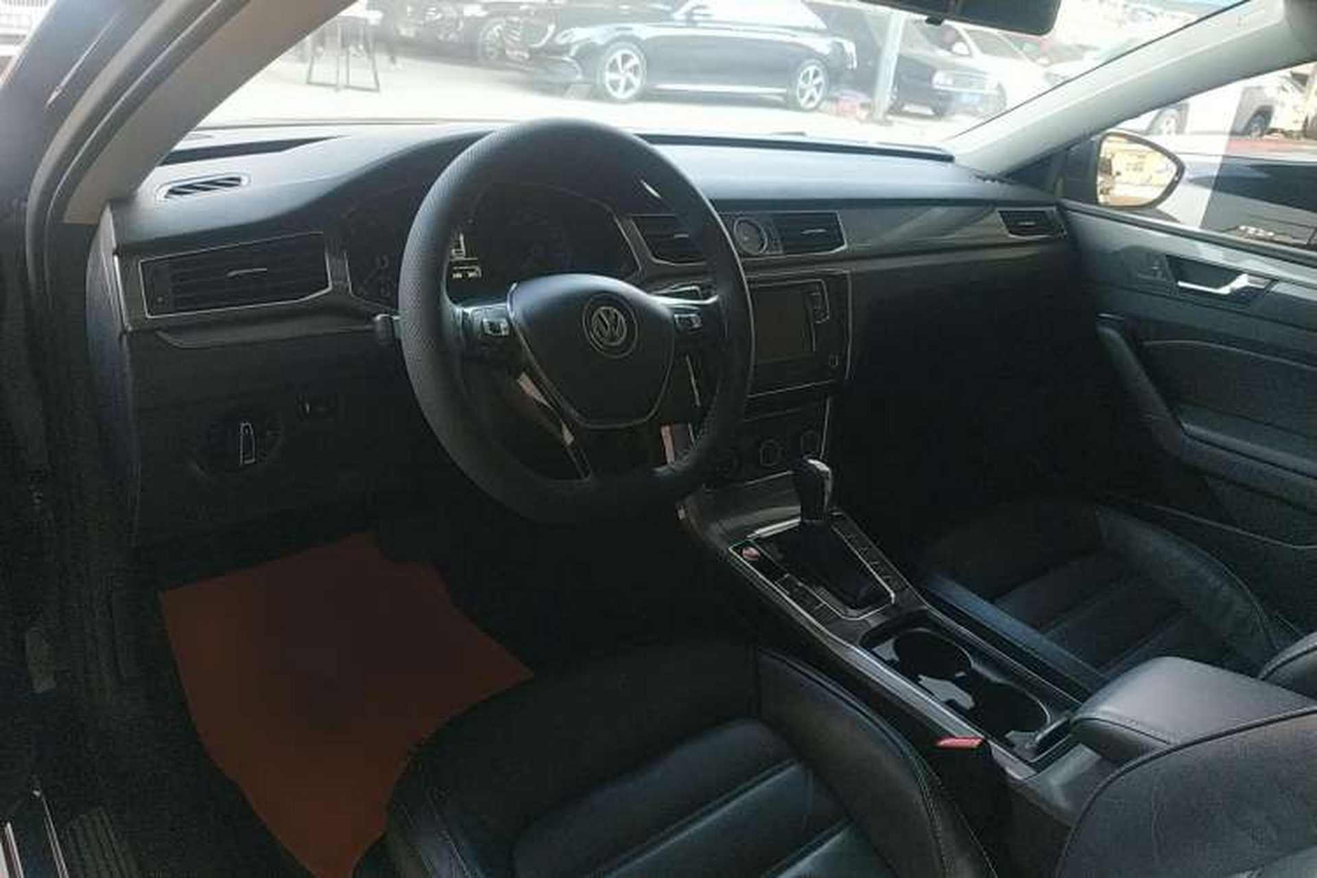 Used Volkswagen Passat 2017 330TSI DSG Luxury Edition Interior 3