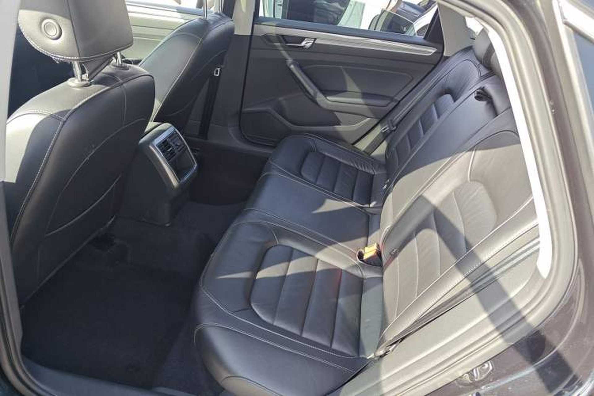 Used Volkswagen Passat 2017 1.8TSI DSG Government Procurement Version (CEA Engine) Interior 4