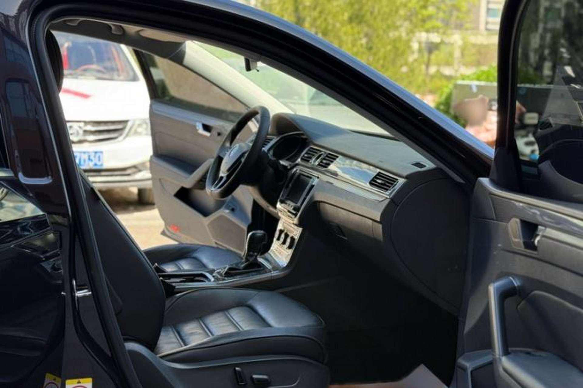 Used Volkswagen Passat 2017 330TSI DSG Luxury Edition Interior 4