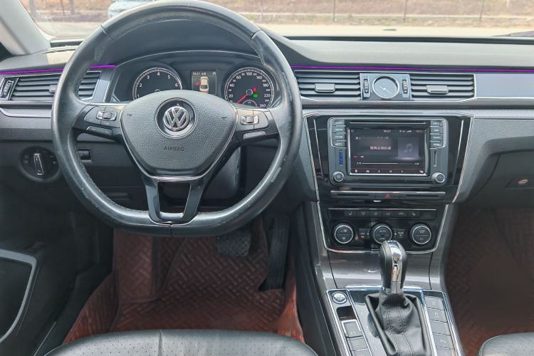 Used Volkswagen Passat 2017 380TSI DSG Prestige Edition Interior 4