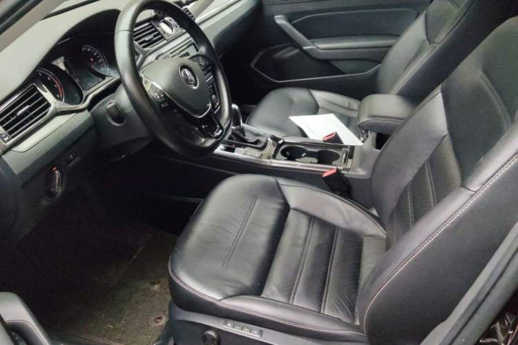 Used Volkswagen Passat 2017 330TSI DSG Prestige Edition Interior 4