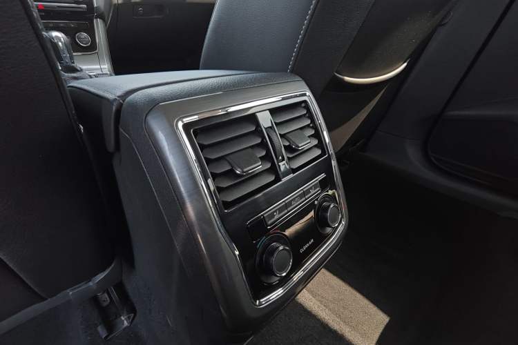 Used Volkswagen Passat 2017 330TSI DSG Luxury Edition Interior 7