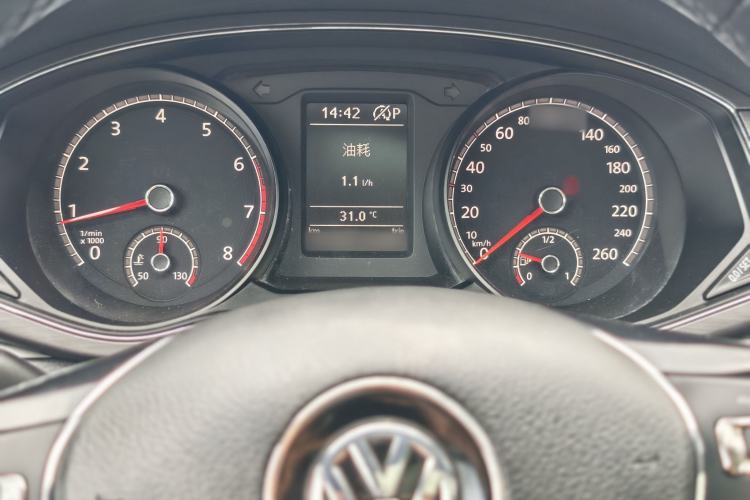 Used Volkswagen Passat 2017 280TSI DSG Luxury Edition Interior 8