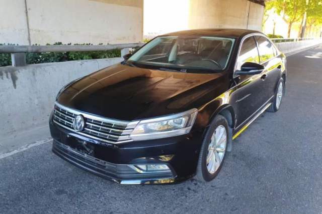 Ojetý Volkswagen Passat 2017 330TSI DSG Luxury Edition