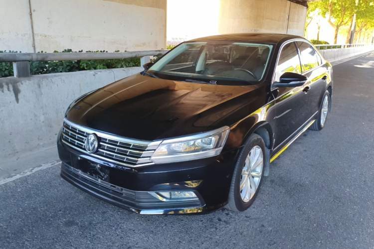 Used Volkswagen Passat 2017 330TSI DSG Luxury Edition Guazi used car, China used car export, Used car for sale, Used Volkswagen cars, Cheapest cars for sale