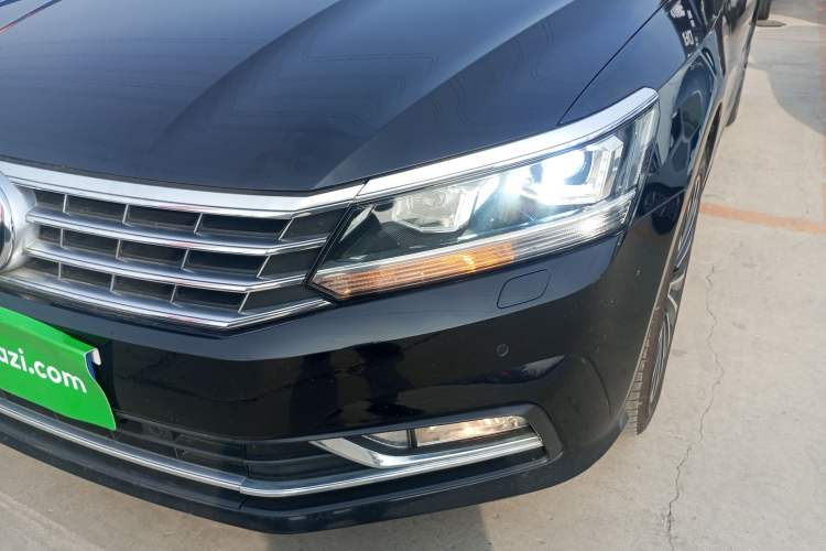 Used Volkswagen Passat 2017 330TSI DSG Prestige Edition Left Front Headlight
