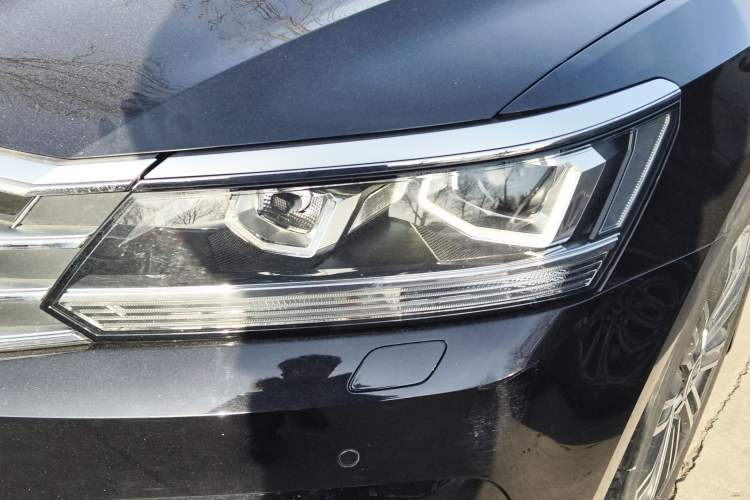 Used Volkswagen Passat 2017 330TSI DSG Prestige Edition Left Front Headlight