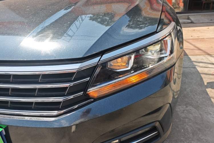 Used Volkswagen Passat 2017 330TSI DSG Luxury Edition Left Front Headlight