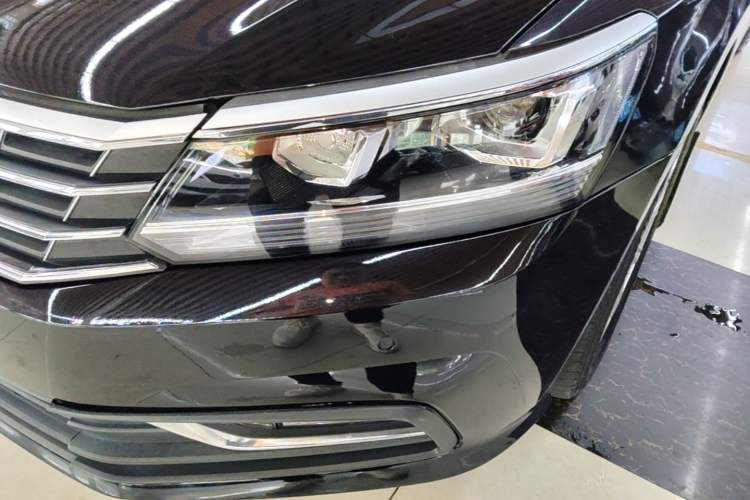 Used Volkswagen Passat 2017 330TSI DSG Luxury Edition Left Front Headlight