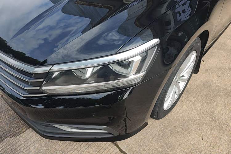 Used Volkswagen Passat 2017 280TSI DSG Luxury Edition Left Front Headlight