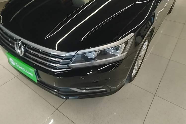 Used Volkswagen Passat 2017 330TSI DSG Luxury Edition Left Front Headlight