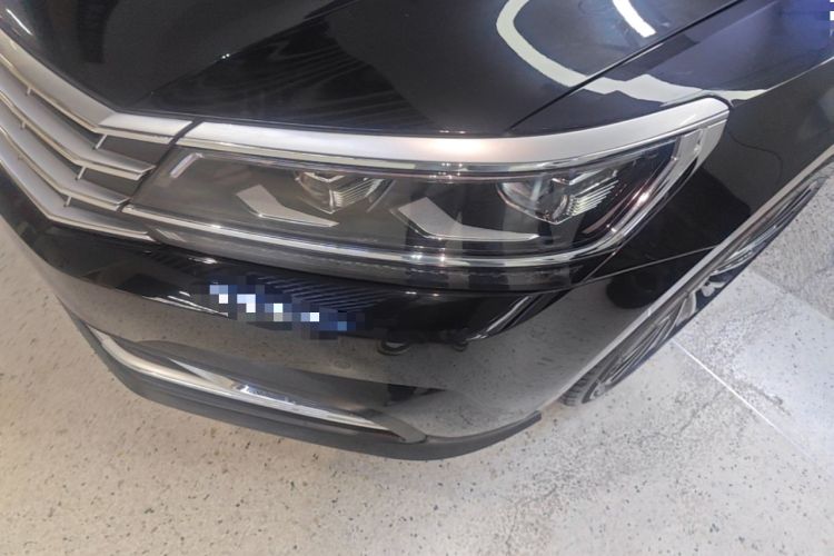 Used Volkswagen Passat 2017 330TSI DSG Luxury Edition Left Front Headlight
