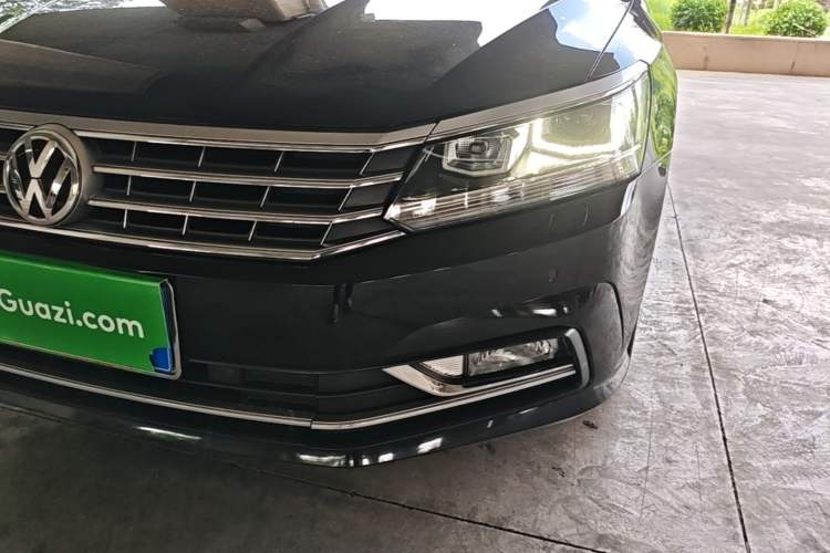 Used Volkswagen Passat 2017 330TSI DSG Prestige Edition Left Front Headlight