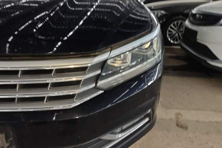 Used Volkswagen Passat 2017 330TSI DSG Prestige Edition Left Front Headlight