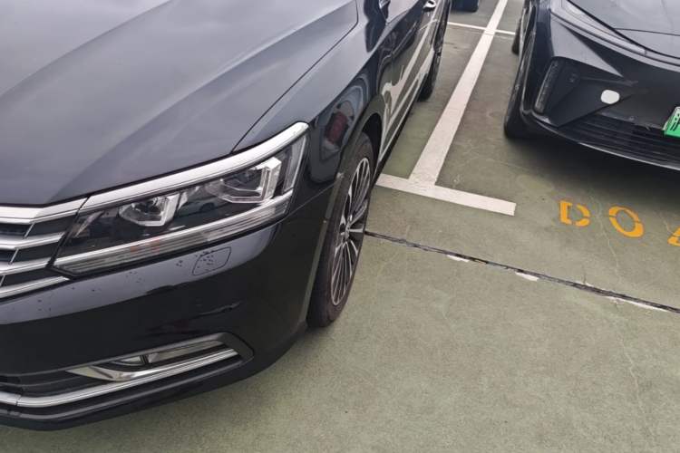 Used Volkswagen Passat 2017 330TSI DSG Prestige Edition Left Front Headlight