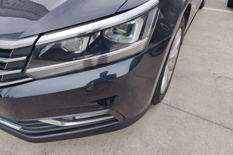 Used Volkswagen Passat 2017 330TSI DSG Luxury Edition Left Front Headlight