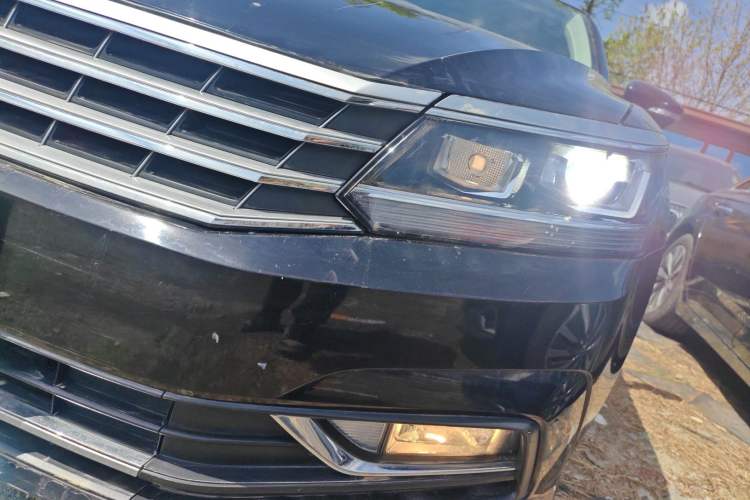Used Volkswagen Passat 2017 1.8TSI DSG Government Procurement Version (CEA Engine) Left Front Headlight