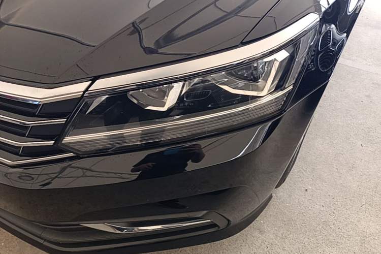 Used Volkswagen Passat 2017 330TSI DSG Luxury Edition Left Front Headlight