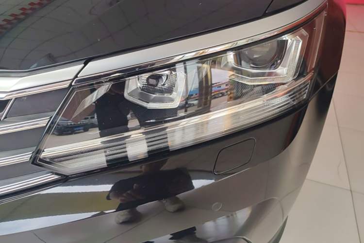 Used Volkswagen Passat 2017 330TSI DSG Prestige Edition Left Front Headlight