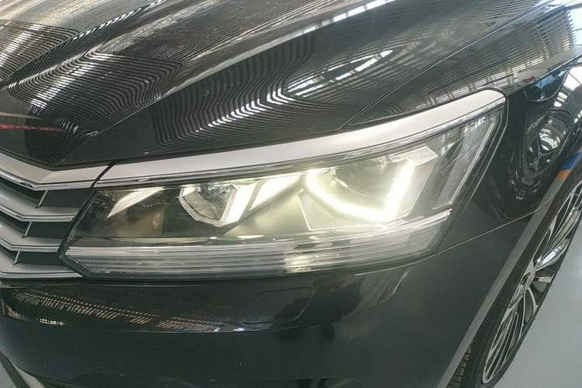Used Volkswagen Passat 2017 330TSI DSG Prestige Edition Left Front Headlight