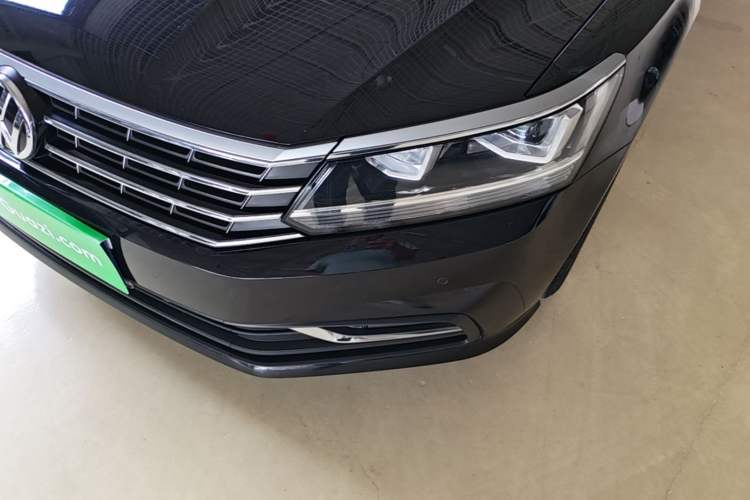 Used Volkswagen Passat 2017 280TSI DSG Luxury Edition Left Front Headlight