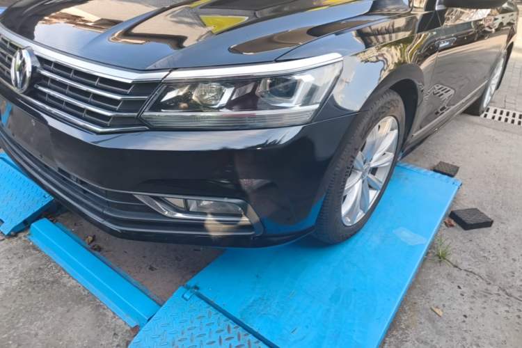 Used Volkswagen Passat 2017 330TSI DSG Luxury Edition Left Front Headlight