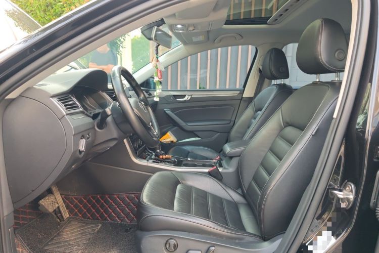 Used Volkswagen Passat 2017 330TSI DSG Luxury Edition Left Front Seat