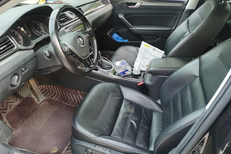 Used Volkswagen Passat 2017 330TSI DSG Prestige Edition Left Front Seat