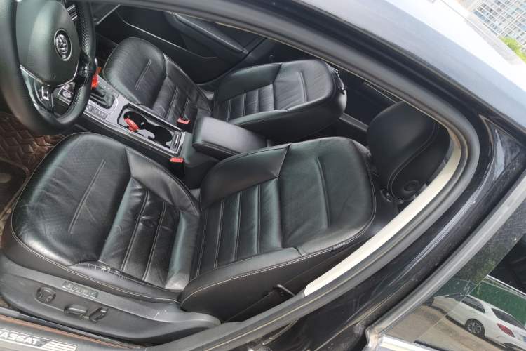 Used Volkswagen Passat 2017 330TSI DSG Prestige Edition Left Front Seat