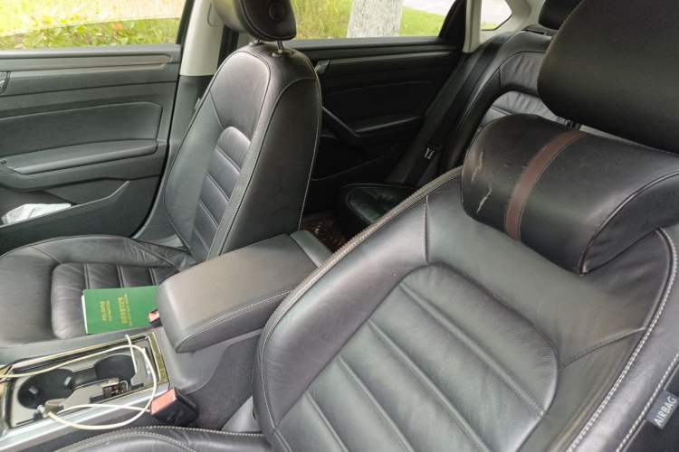Used Volkswagen Passat 2017 330TSI DSG Luxury Edition Left Front Seat