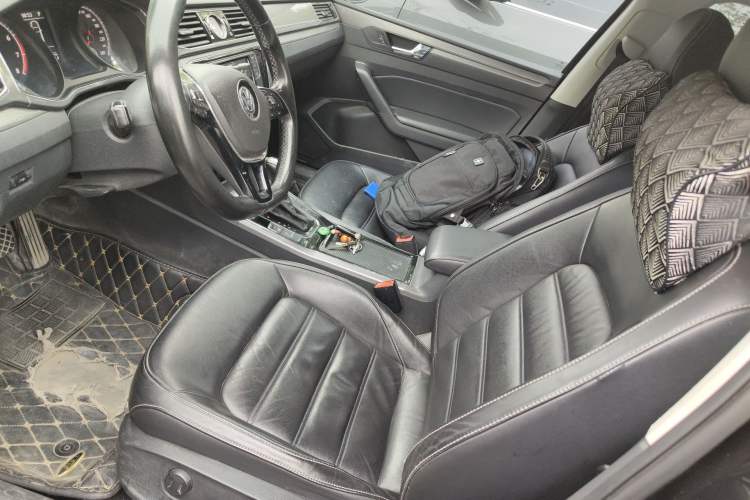 Used Volkswagen Passat 2017 330TSI DSG Luxury Edition Left Front Seat