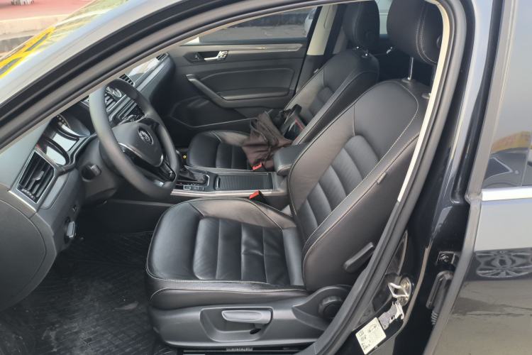 Used Volkswagen Passat 2017 1.8TSI DSG Government Procurement Version (CEA Engine) Left Front Seat