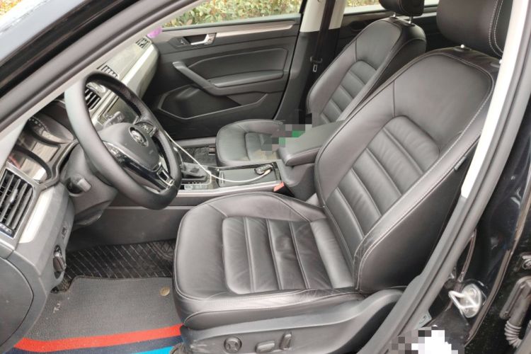 Used Volkswagen Passat 2017 330TSI DSG Luxury Edition Left Front Seat